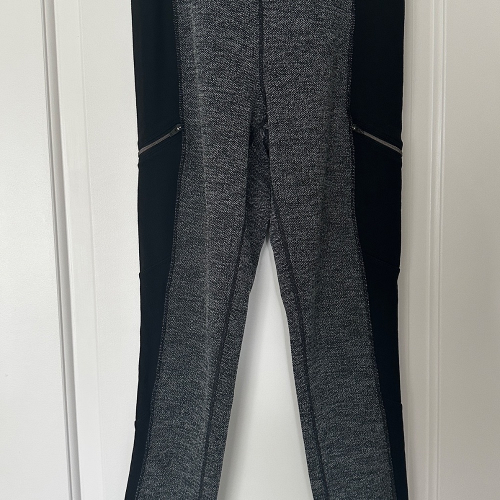 Athleta Herringbone Leggings Size Medium